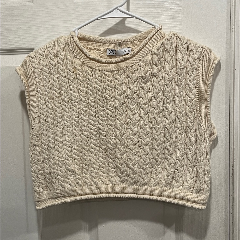 Zara Cable knit Sweater